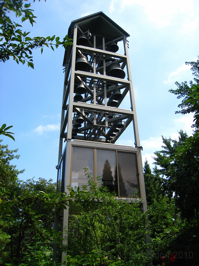 Botanical Gardens 2010 0380.jpg - The Chicago Botanic Gardens. Wear comfortable shoes, and be prepared to enjoy the landscape for a day.